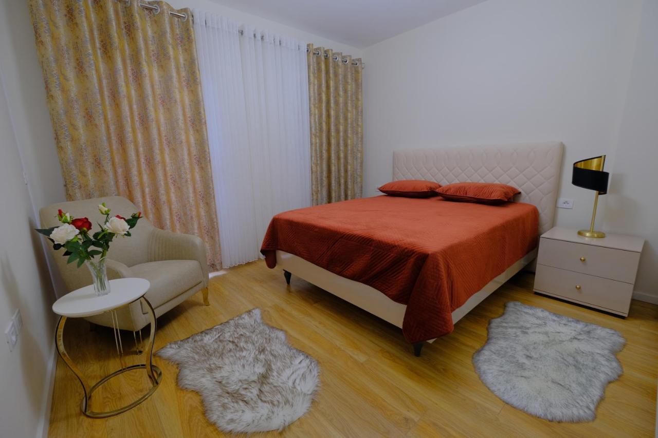 Comfy Apartment In Shkodër Esterno foto