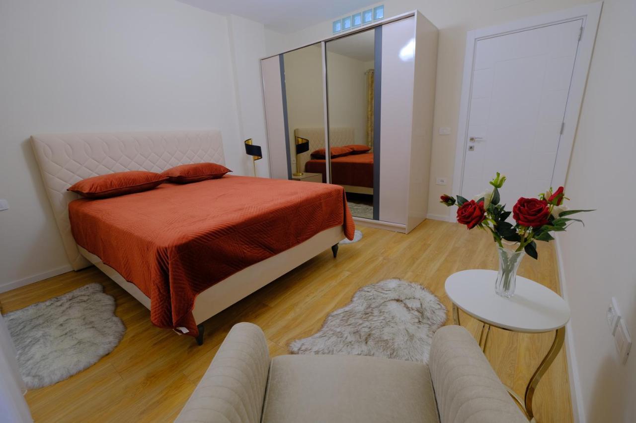Comfy Apartment In Shkodër Esterno foto