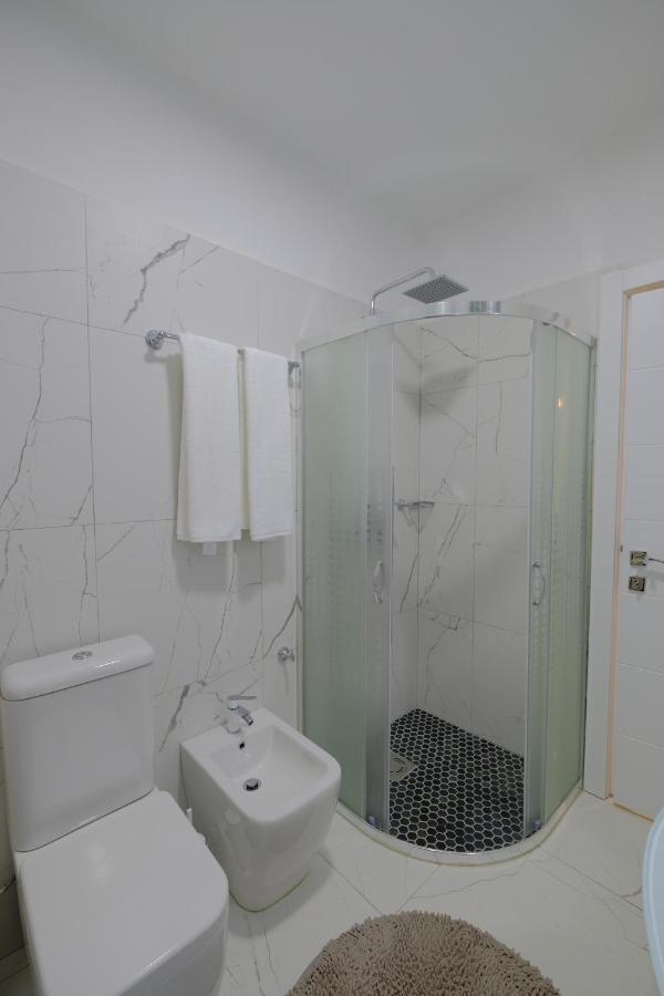 Comfy Apartment In Shkodër Esterno foto
