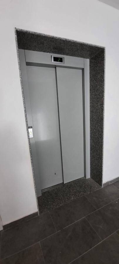 Comfy Apartment In Shkodër Esterno foto