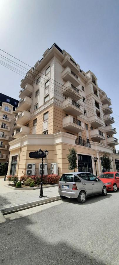 Comfy Apartment In Shkodër Esterno foto