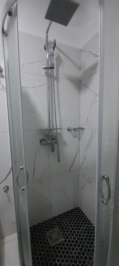 Comfy Apartment In Shkodër Esterno foto